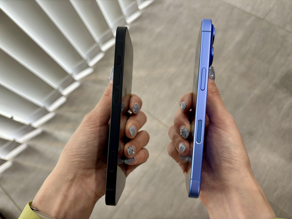 iPhone16eとiPhone 16.側面比較2