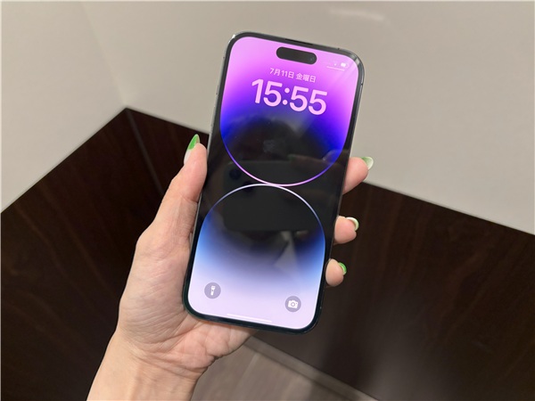 iPhone 中古 スクリーン