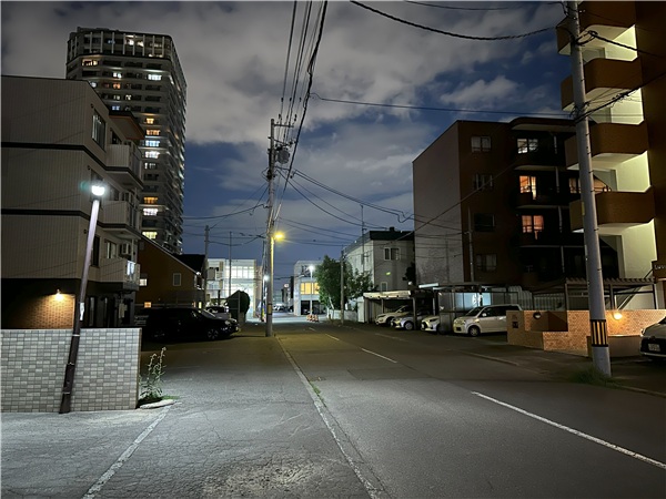 iPhone 14 Pro レビュー 夜景画像