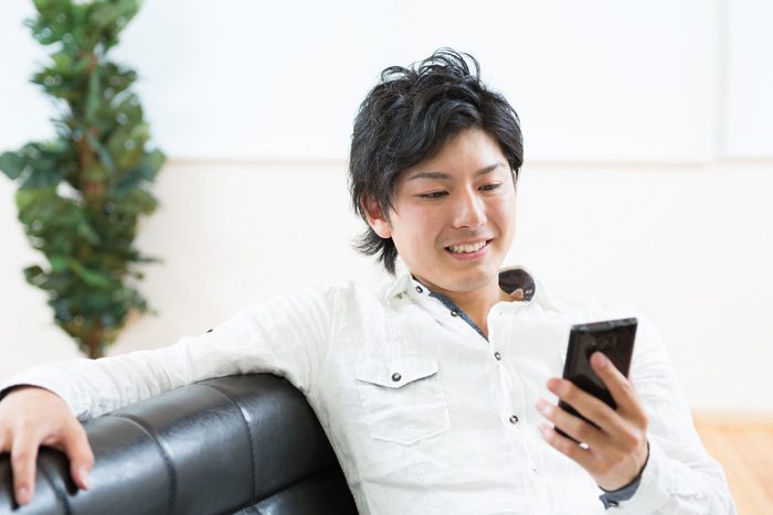 ザオラルLINEを送る男