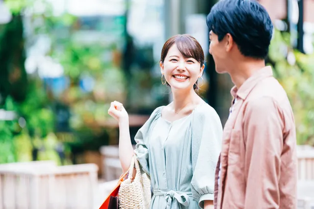 デート中の男女