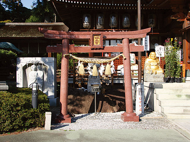 田村神社の姫の宮