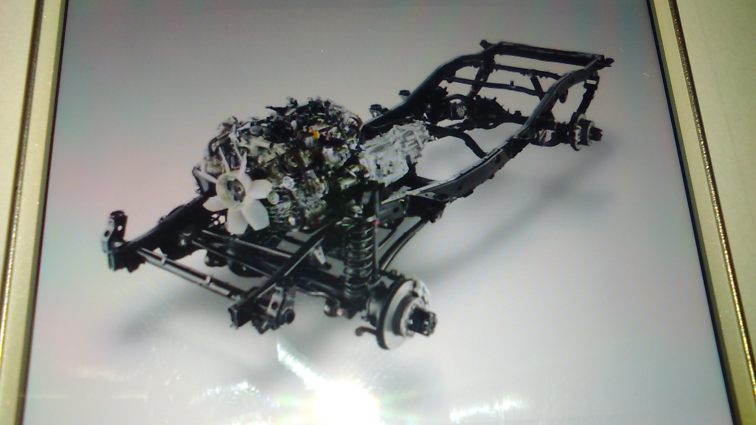 トヨタfjクルーザー 新型 ラダーフレーム構造