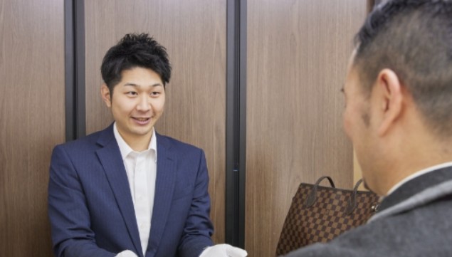 本の専門知識を持つスタッフがいるか